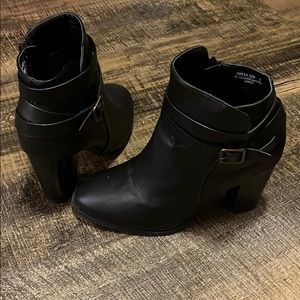 Black heeled booties